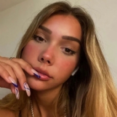 00Alina